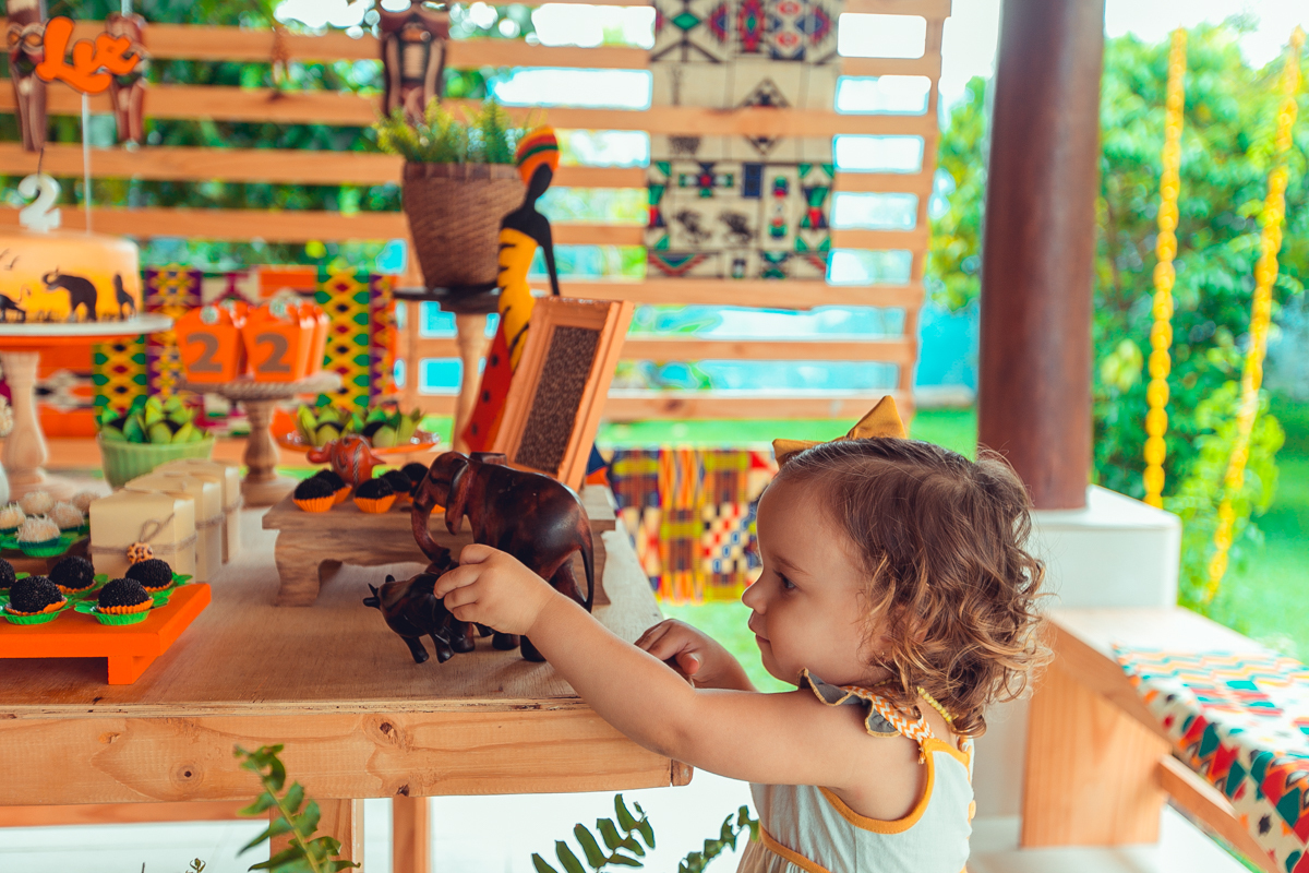 aniversario infantil espaço guatari fotografia foto fotografo melhor africa decoração festa 1 ano ideias diferente buffet roupa convidados salgados brinquedos verde