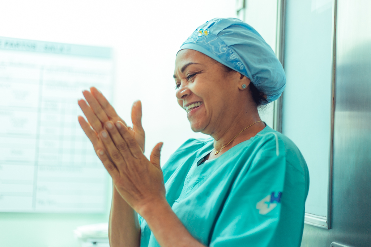 adriana monteiro rodrigo lemos obstare salvador obstetra parto normal natural cesariana cesarea hospital aliança doula enfermeira maternidade humanizado anestesia analgesia sem dor quarto pre natal gravida gravidez dra dr