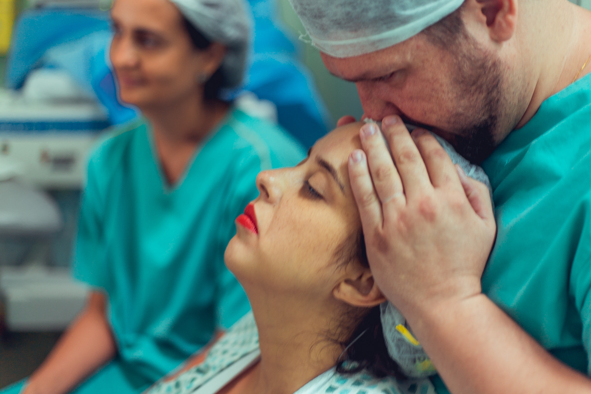 adriana monteiro rodrigo lemos obstare salvador obstetra parto normal natural cesariana cesarea hospital aliança doula enfermeira maternidade humanizado anestesia analgesia sem dor quarto pre natal gravida gravidez dra dr