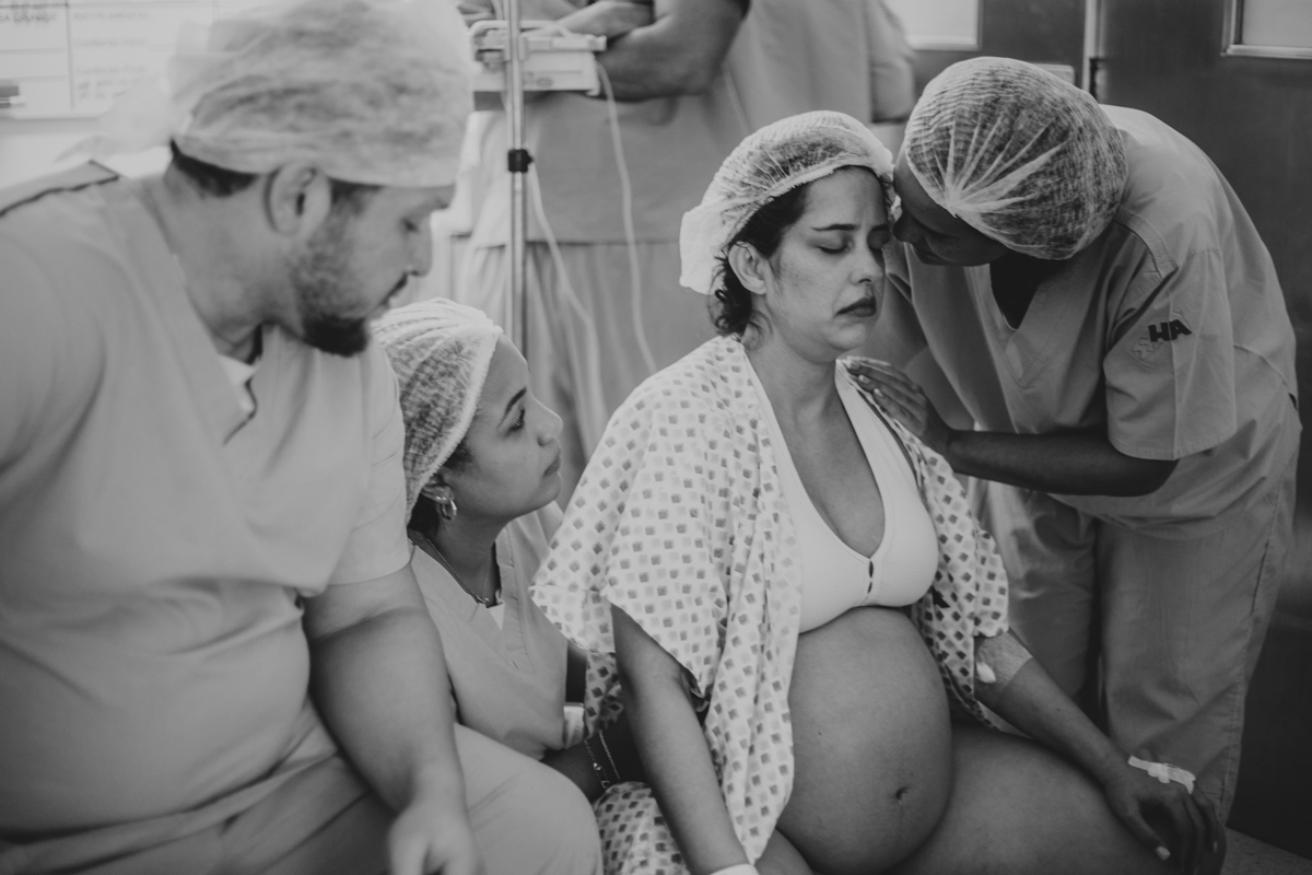 adriana monteiro rodrigo lemos obstare salvador obstetra parto normal natural cesariana cesarea hospital aliança doula enfermeira maternidade humanizado anestesia analgesia sem dor quarto pre natal gravida gravidez dra dr