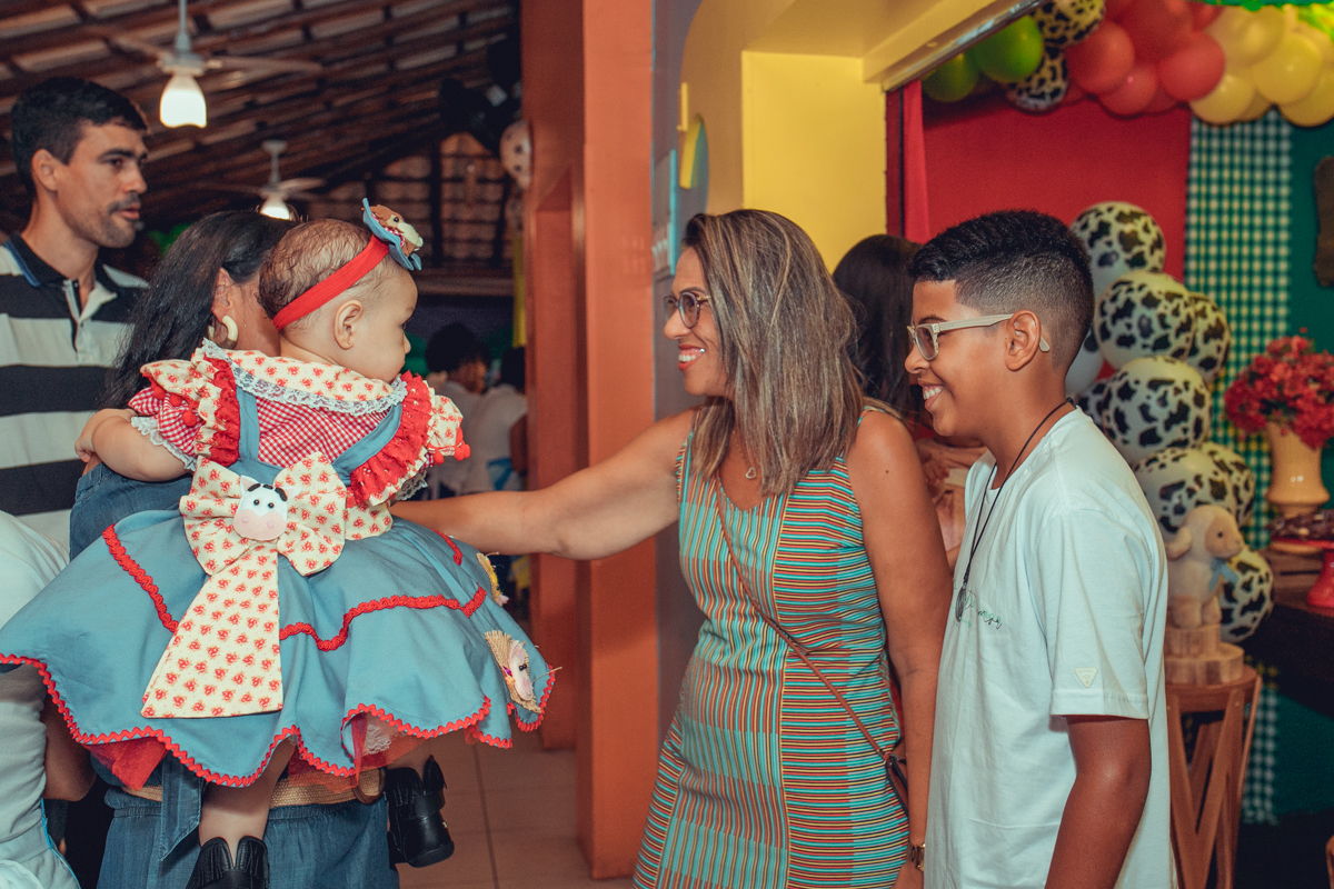 buffet festeeco aniversario infantil decoração fazendinha salvador foto fotografa fotografia fotografo 1 ano brinquedos diversao melhor