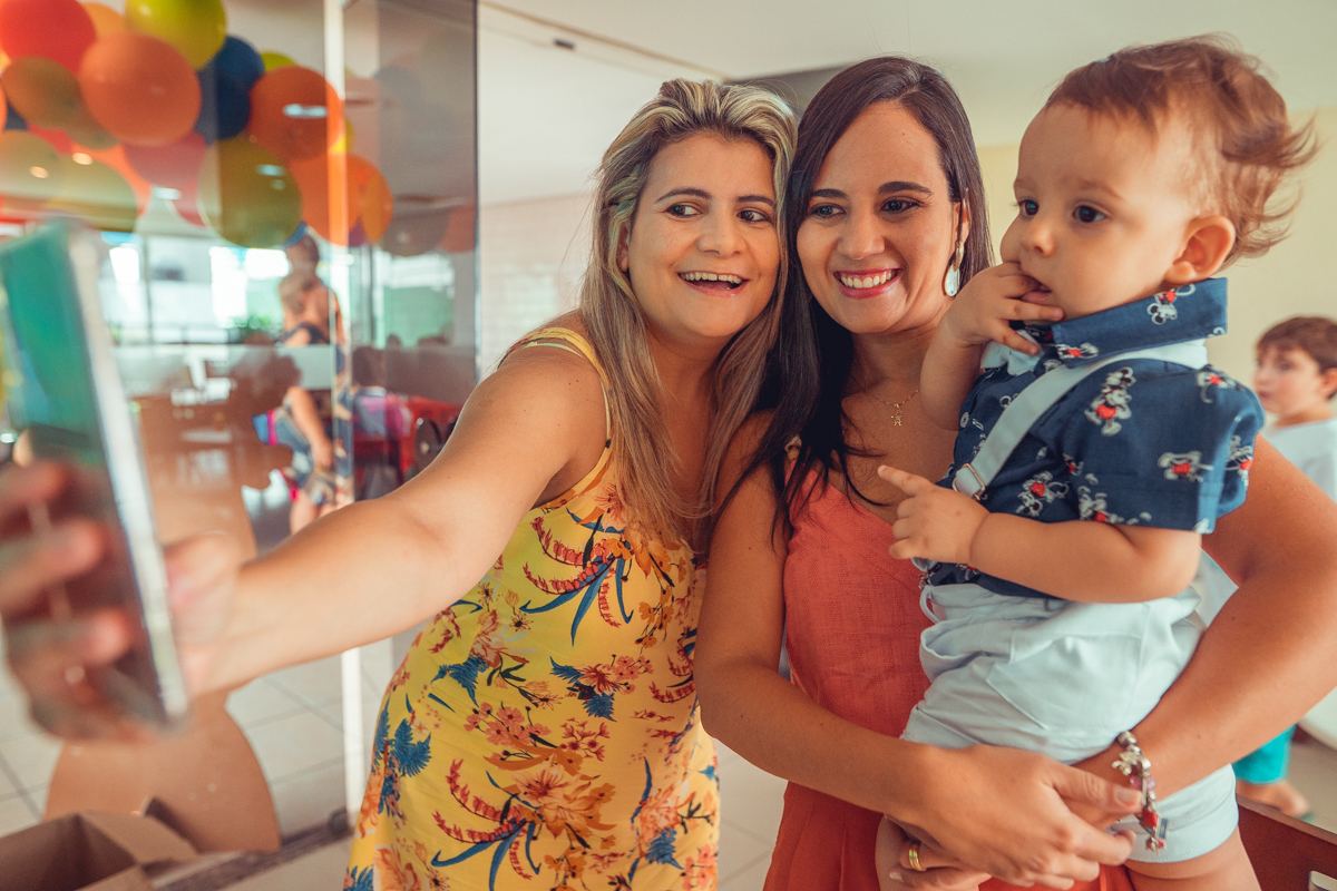 aniversario infantil fotografia fotografo salvador foto mickey decoração festa buffet 1 ano um salao de festas melhor entrada decor bolo doces decorados mesa balao painel pai filho fantasia roupa convidados