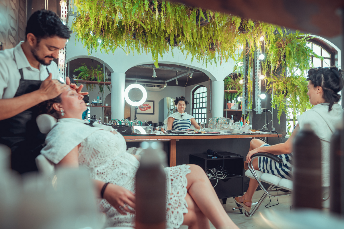 casamento casal noiva 2020 noivas noivo fotografo fotografos fotografa foto fotografia salvador buffet espaço aberto natureza vestido aluguel diferente