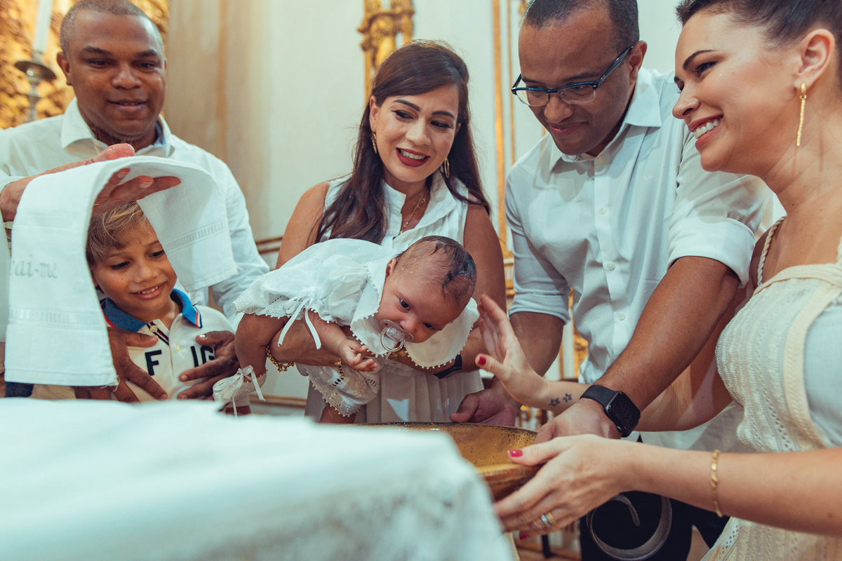 batizado batismo foto fotografia fotografa fotografo melhor igreja do bonfim salvador documental espontanea