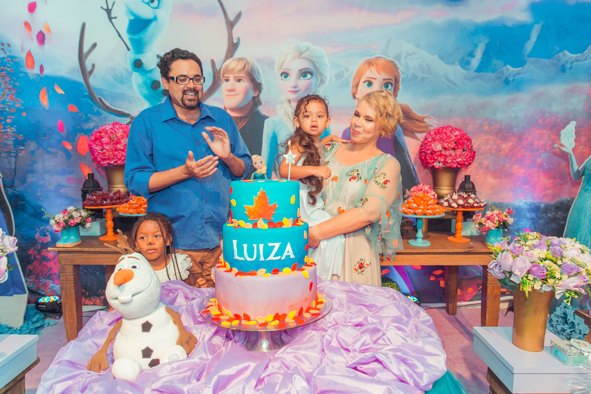 senhoritas fotografia 3 anos decoracao frozen2 plotagem decorativo bolo doces salgados brinquedos  parabens