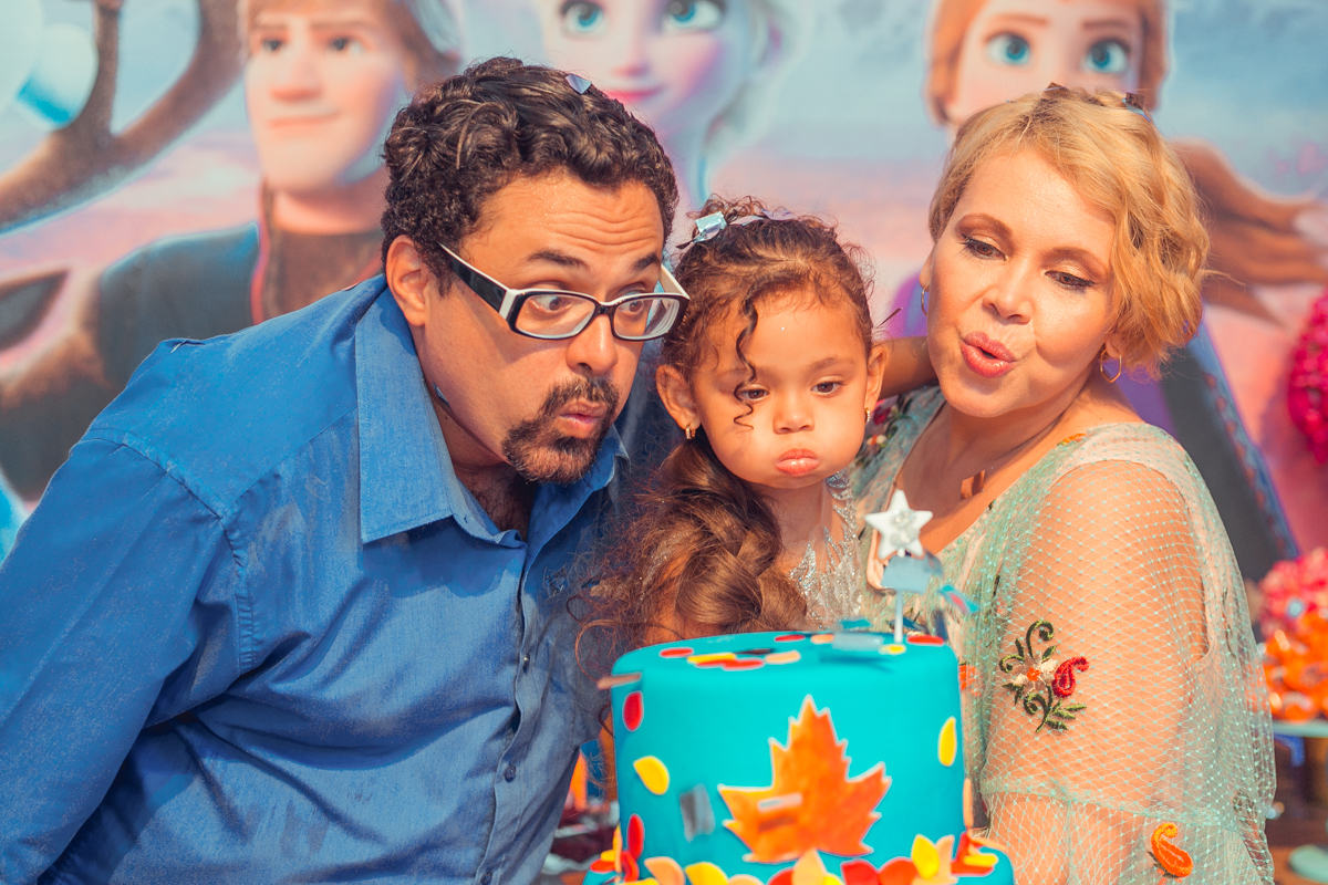 senhoritas fotografia 3 anos decoracao frozen2 plotagem decorativo bolo doces salgados brinquedos  parabens