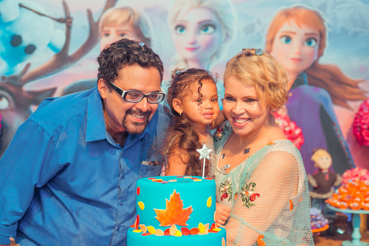 senhoritas fotografia 3 anos decoracao frozen2 plotagem decorativo bolo doces salgados brinquedos  parabens