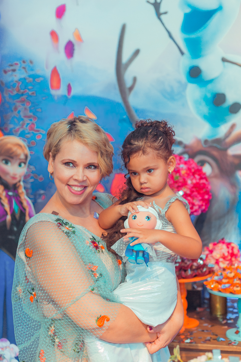 senhoritas fotografia 3 anos decoracao frozen2 plotagem decorativo bolo doces salgados brinquedos  parabens