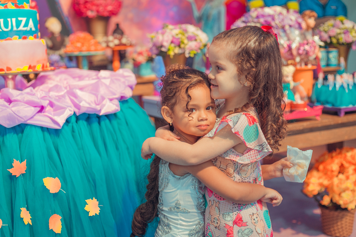 senhoritas fotografia 3 anos decoracao frozen2 plotagem decorativo bolo doces salgados brinquedos  parabens