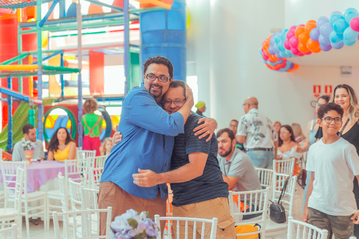 festa infantil frozen buffet salvador senhoritas fotografia 3 anos decoracao frozen2 plotagem decorativo bolo doces salgados brinquedos