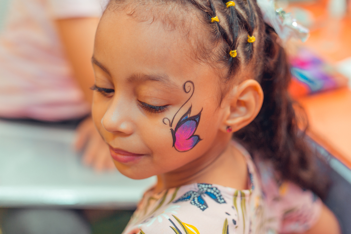 festa infantil frozen buffet salvador senhoritas fotografia 3 anos decoracao frozen2 plotagem decorativo bolo doces salgados brinquedos pintura facial