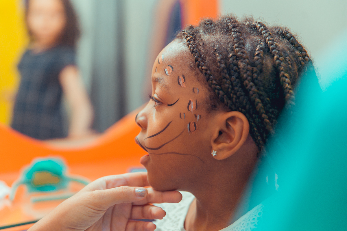 festa infantil frozen buffet salvador senhoritas fotografia 3 anos decoracao frozen2 plotagem decorativo bolo doces salgados brinquedos pintura facial