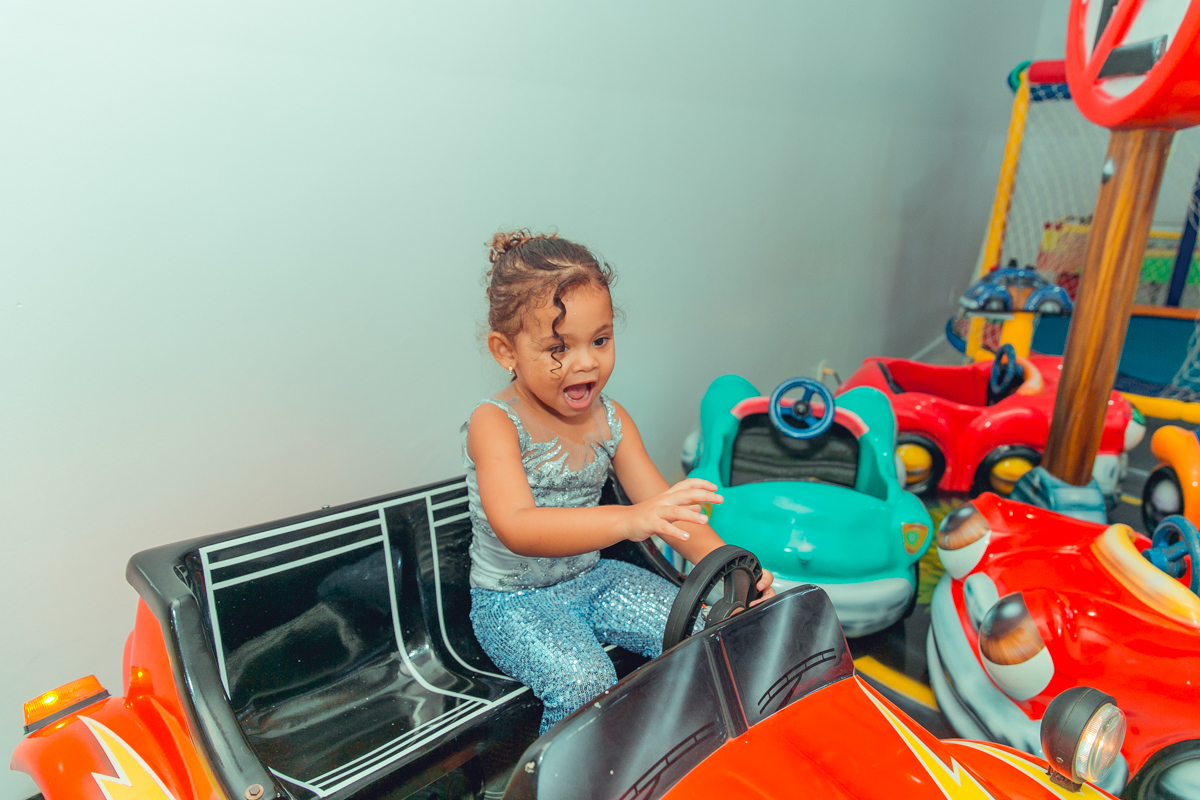 festa infantil frozen buffet salvador senhoritas fotografia 3 anos decoracao frozen2 plotagem decorativo bolo doces salgados brinquedos 