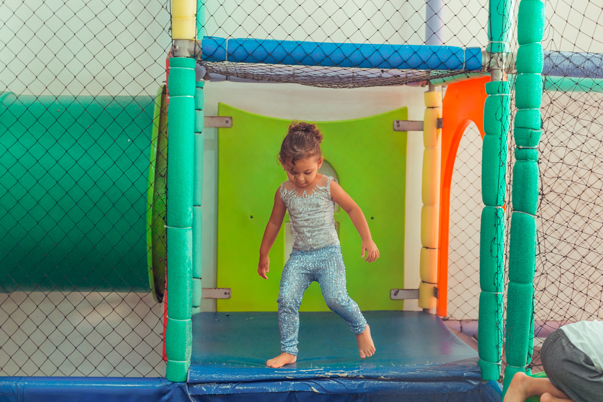 festa infantil frozen buffet salvador senhoritas fotografia 3 anos decoracao frozen2 plotagem decorativo bolo doces salgados brinquedos