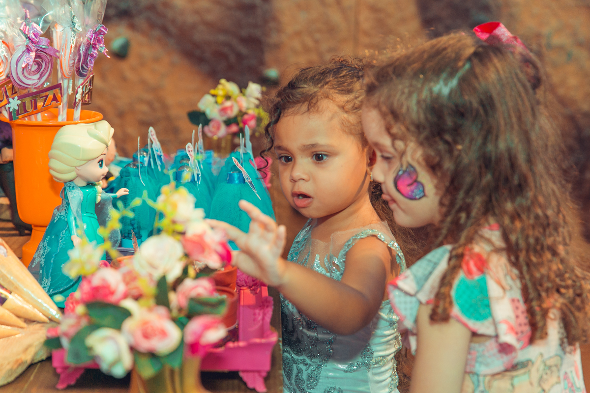 senhoritas fotografia 3 anos decoracao frozen2 plotagem decorativo bolo doces salgados brinquedos  parabens