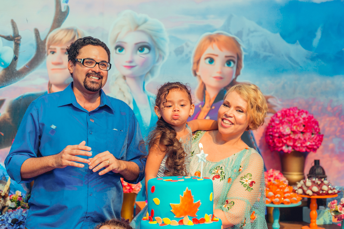 senhoritas fotografia 3 anos decoracao frozen2 plotagem decorativo bolo doces salgados brinquedos  parabens