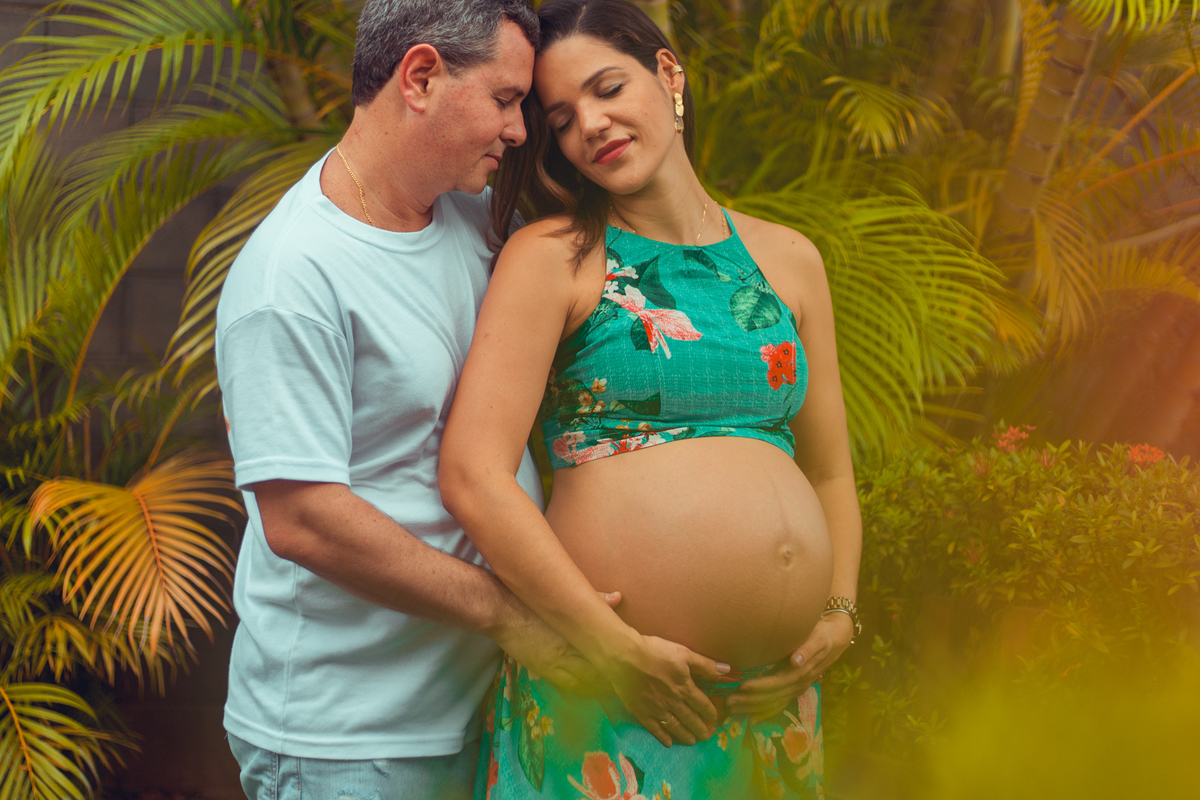 ensaio gestante fotografia foto fotografa melhor fotografo book lifestyle documental irmao irma salvador poses ideias roupas 