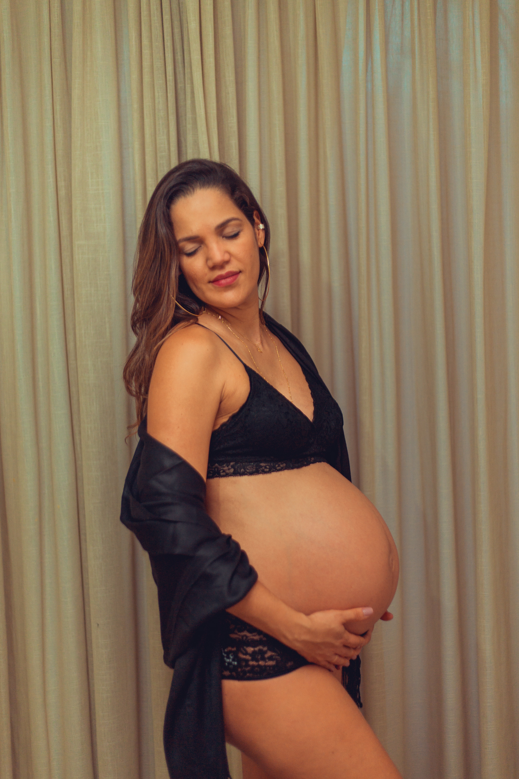 ensaio gestante fotografia foto fotografa melhor fotografo book lifestyle documental irmao irma salvador poses ideias roupas 