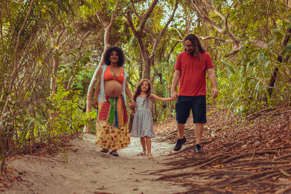 senhoritas fotografia foto ensaio fotografo fotografa gestante gravida gravidez negra preta black natureza praia pose roupas criativas espontaneas diferentes salvador ludy nua nu sensual familia