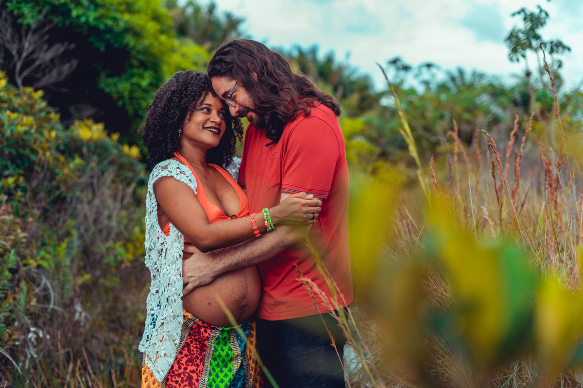 senhoritas fotografia foto ensaio fotografo fotografa gestante gravida gravidez negra preta black natureza praia pose roupas criativas espontaneas diferentes salvador ludy nua nu sensual familia