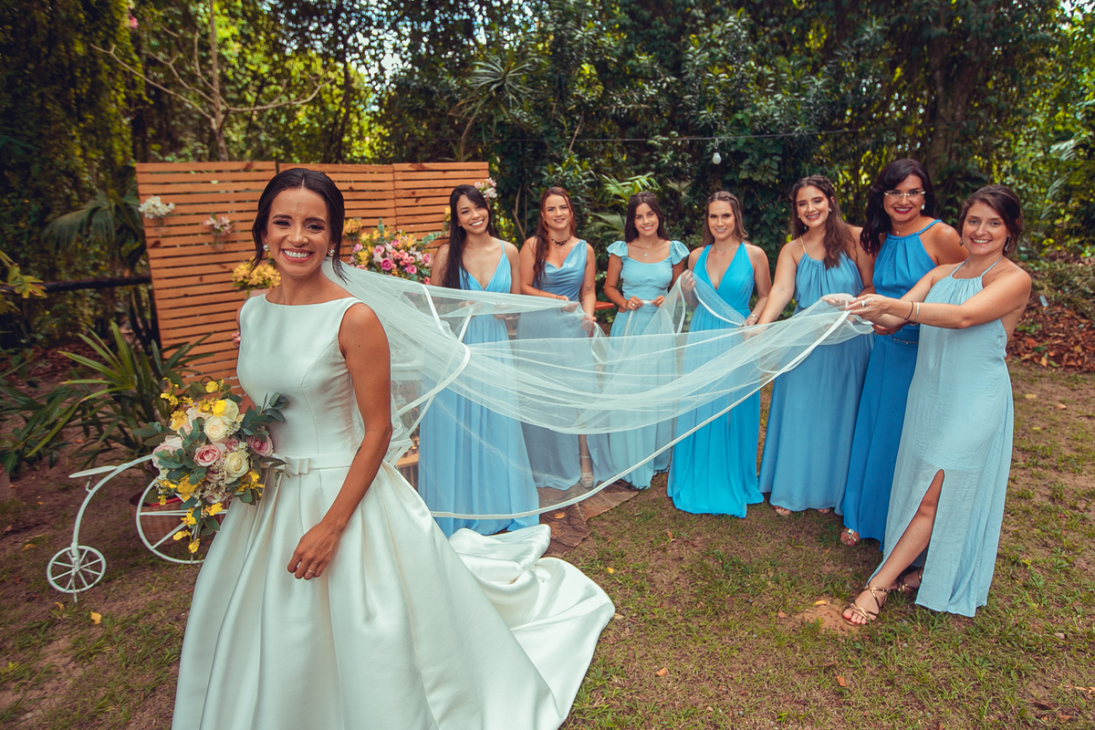 casamento noivos 2022 noiva noivo união bolo decoração celebração aliança vestido véu grinalda senhoritas fotografia