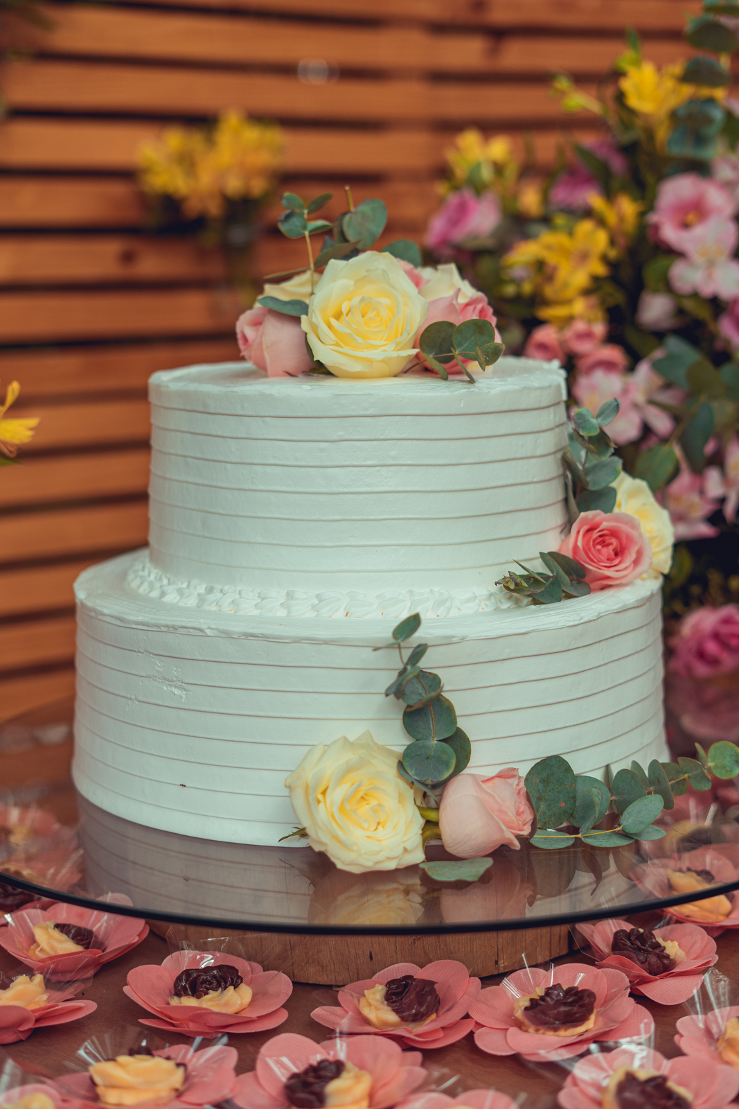 casamento noivos 2022 noiva noivo união bolo decoração celebração aliança vestido véu grinalda senhoritas fotografia