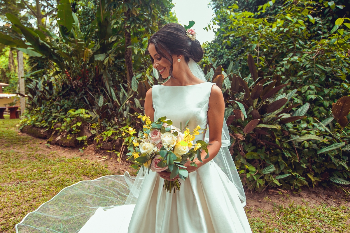 casamento noivos 2022 noiva noivo união bolo decoração celebração aliança vestido véu grinalda senhoritas fotografia