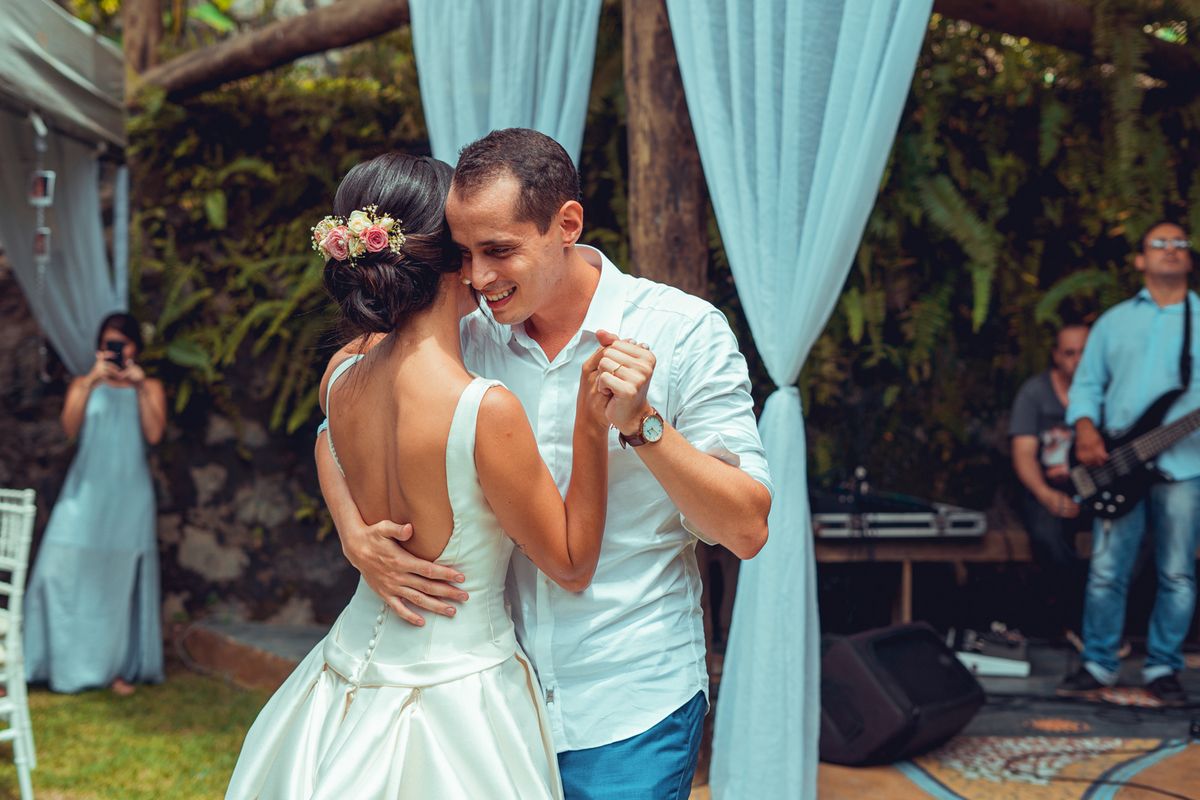 casamento noivos 2022 noiva noivo união bolo decoração celebração aliança vestido véu grinalda senhoritas fotografia