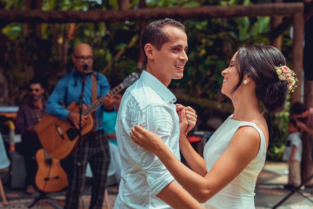 casamento noivos 2022 noiva noivo união bolo decoração celebração aliança vestido véu grinalda senhoritas fotografia