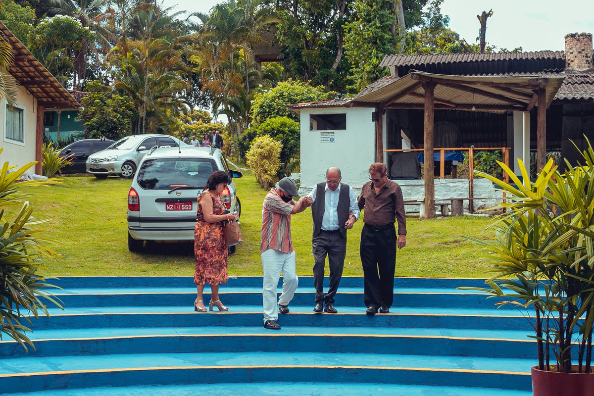 casamento noivos 2022 noiva noivo união bolo decoração celebração aliança vestido véu grinalda senhoritas fotografia