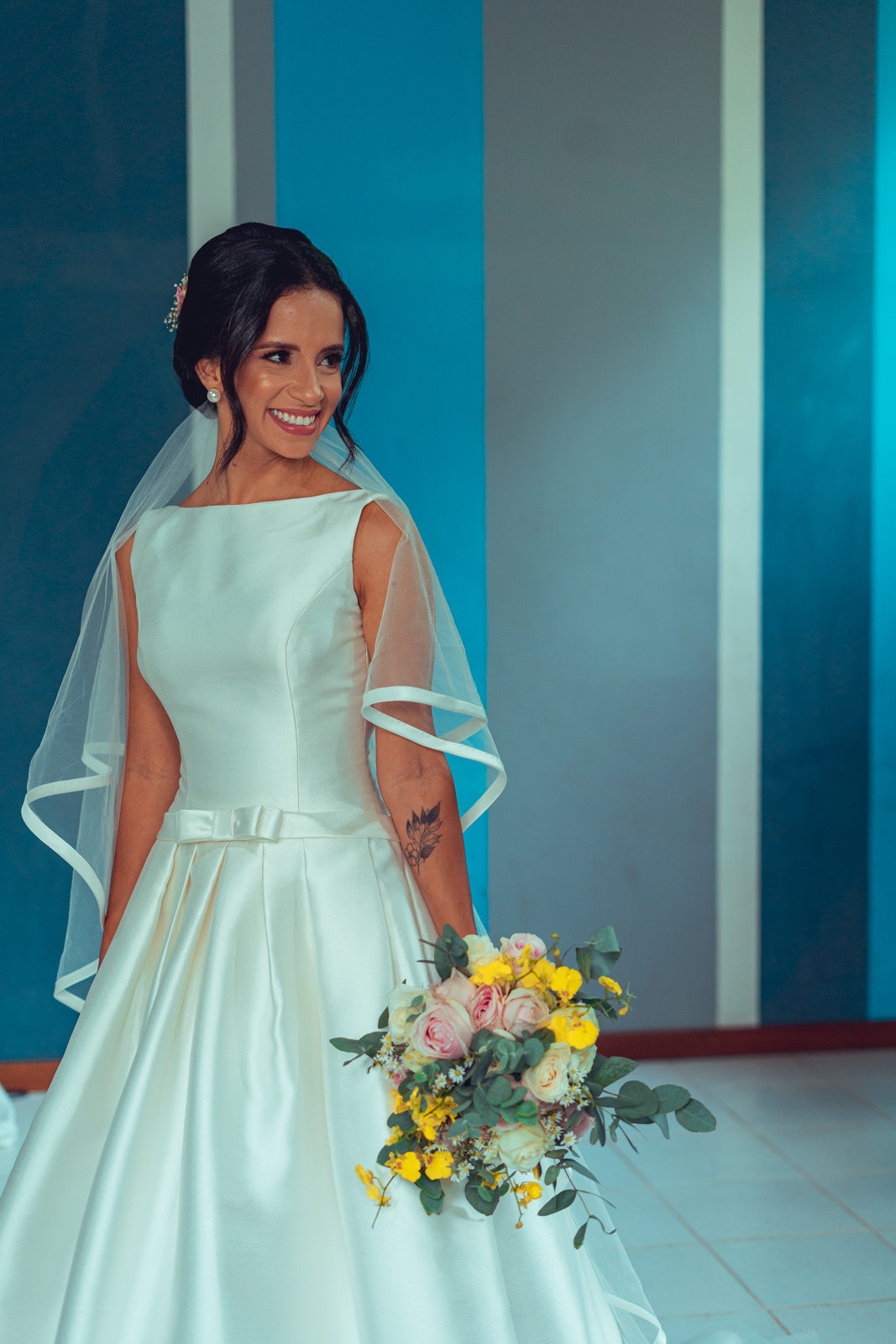 casamento noivos 2022 noiva noivo união bolo decoração celebração aliança vestido véu grinalda senhoritas fotografia