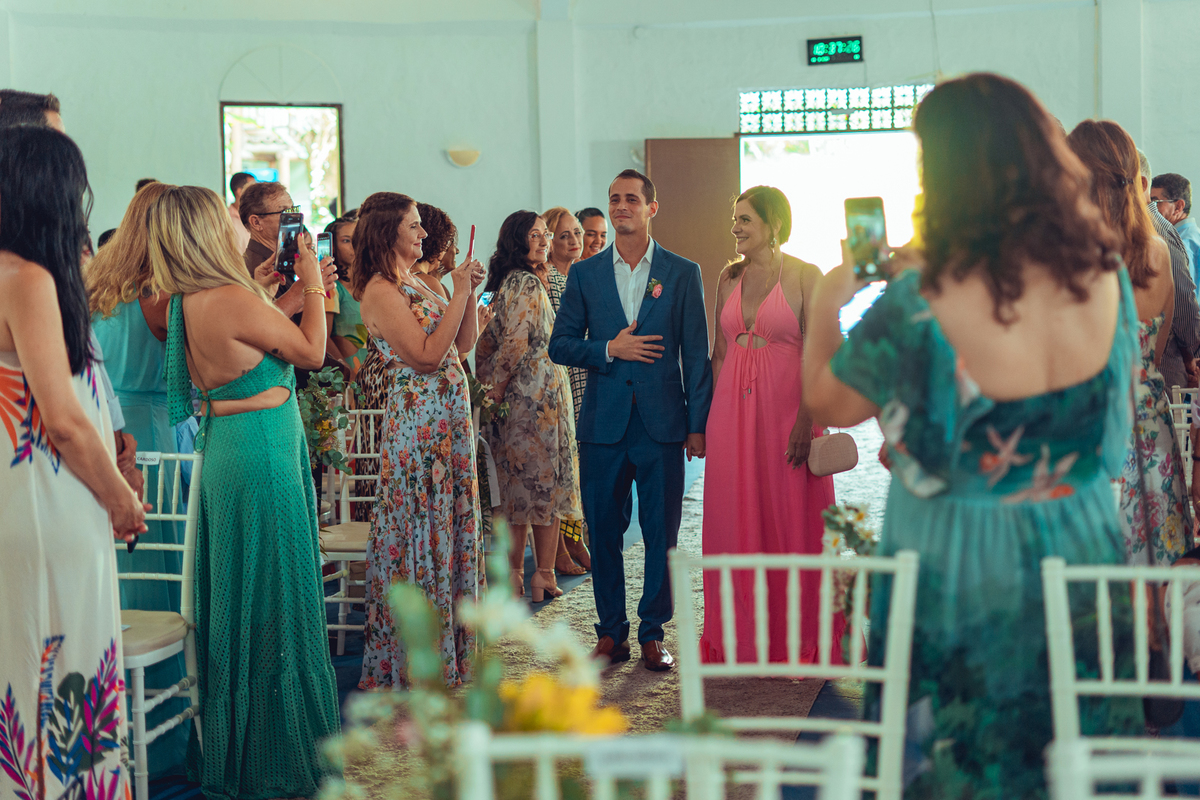 casamento noivos 2022 noiva noivo união bolo decoração celebração aliança vestido véu grinalda senhoritas fotografia