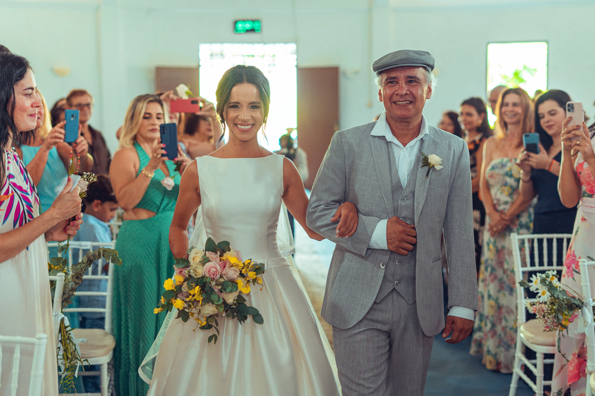 casamento noivos 2022 noiva noivo união bolo decoração celebração aliança vestido véu grinalda senhoritas fotografia
