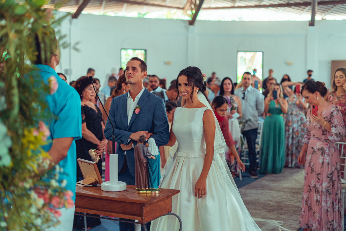 casamento noivos 2022 noiva noivo união bolo decoração celebração aliança vestido véu grinalda senhoritas fotografia