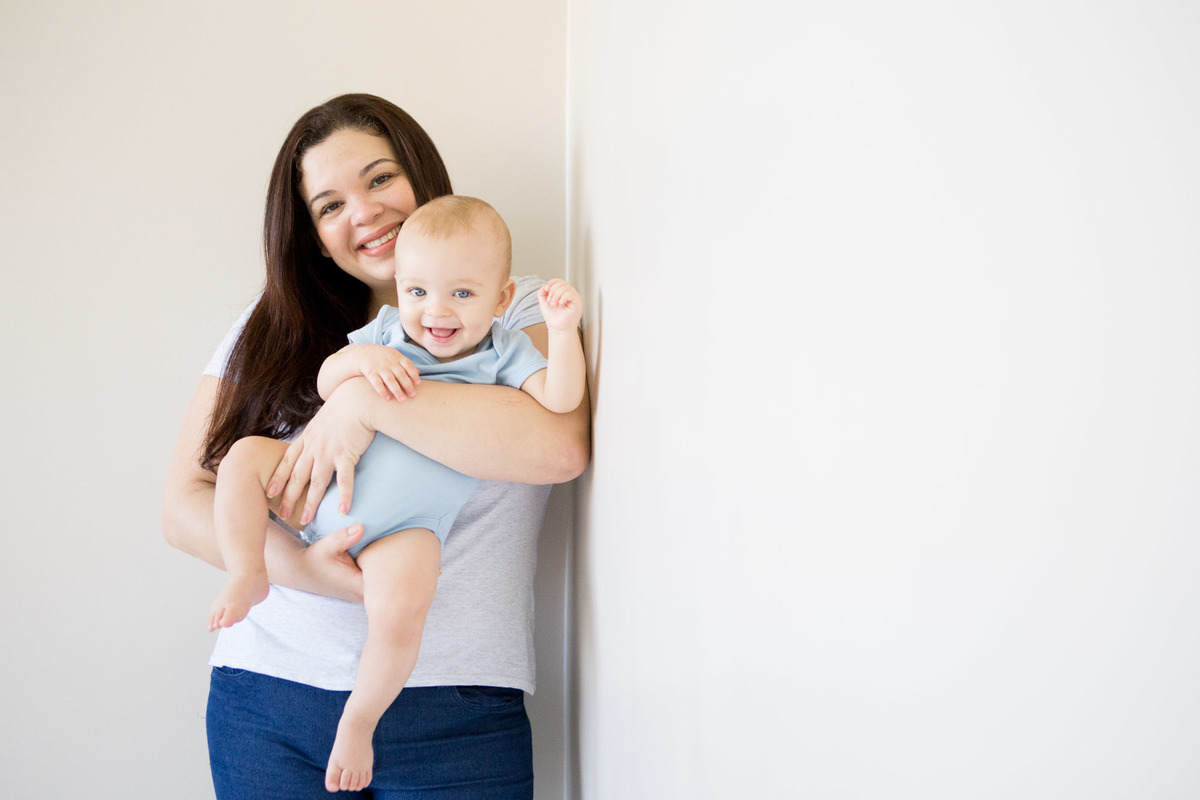 Ensaio de acompanhamento infantil com brinquedos em Campo Grande no Rio de Janeiro
