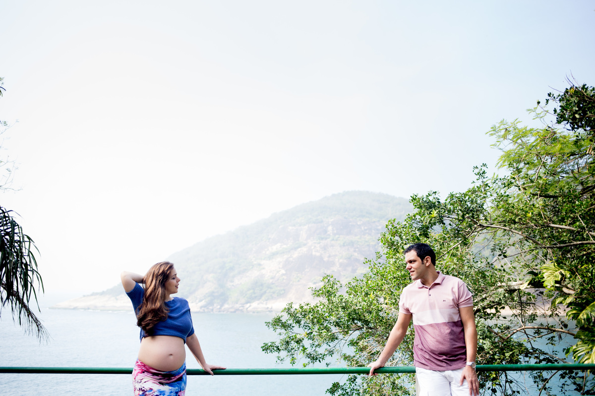 Ensaio gestante na Praia Vermelha no Rio de Janeiro