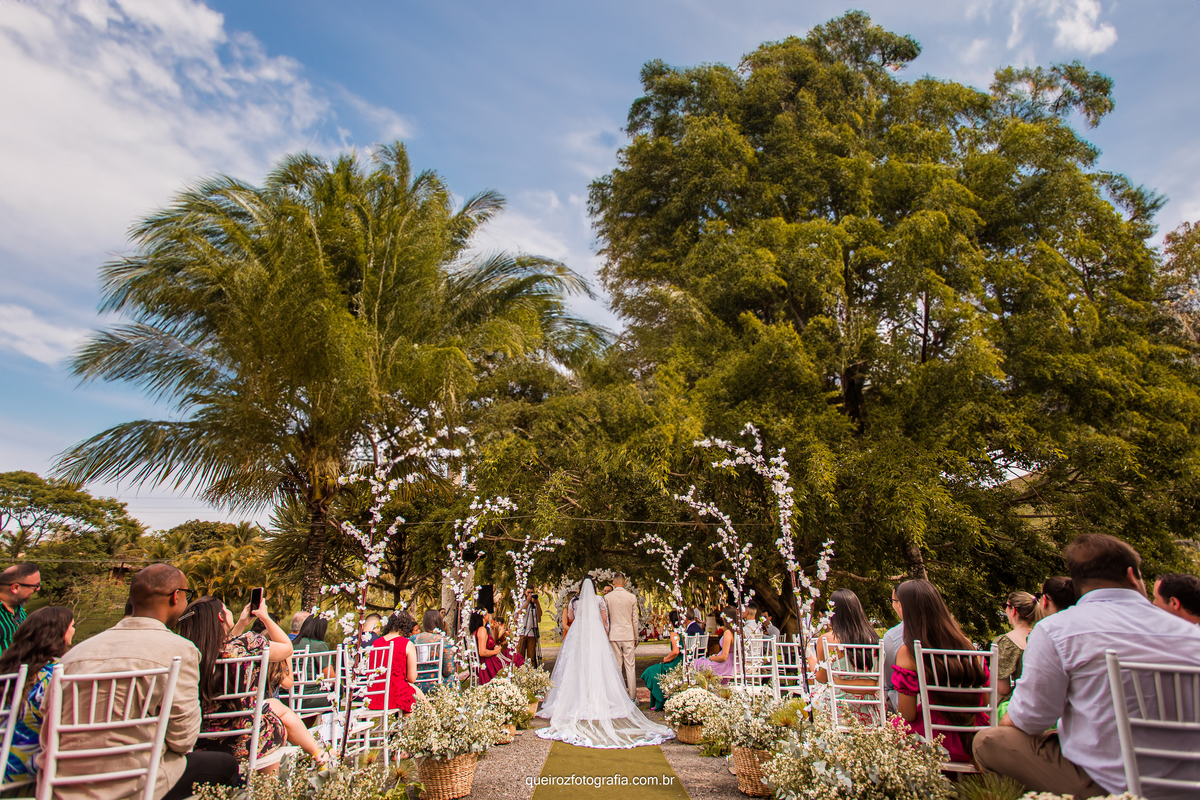 imagem da cerimonia linda de Bruna e Jefferson