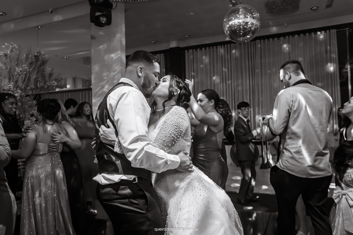 casamento dança noivos