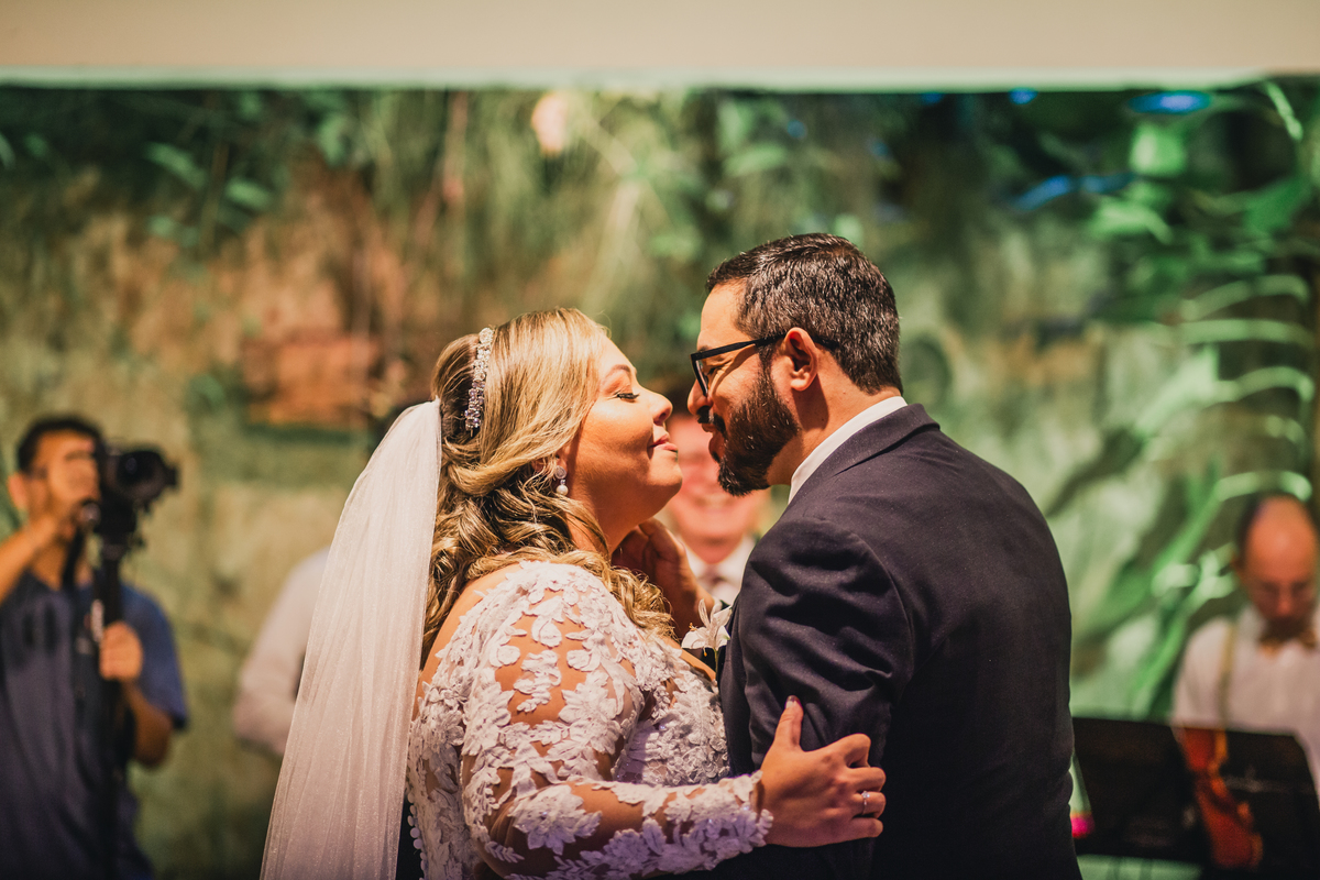 casamento noiva emoção