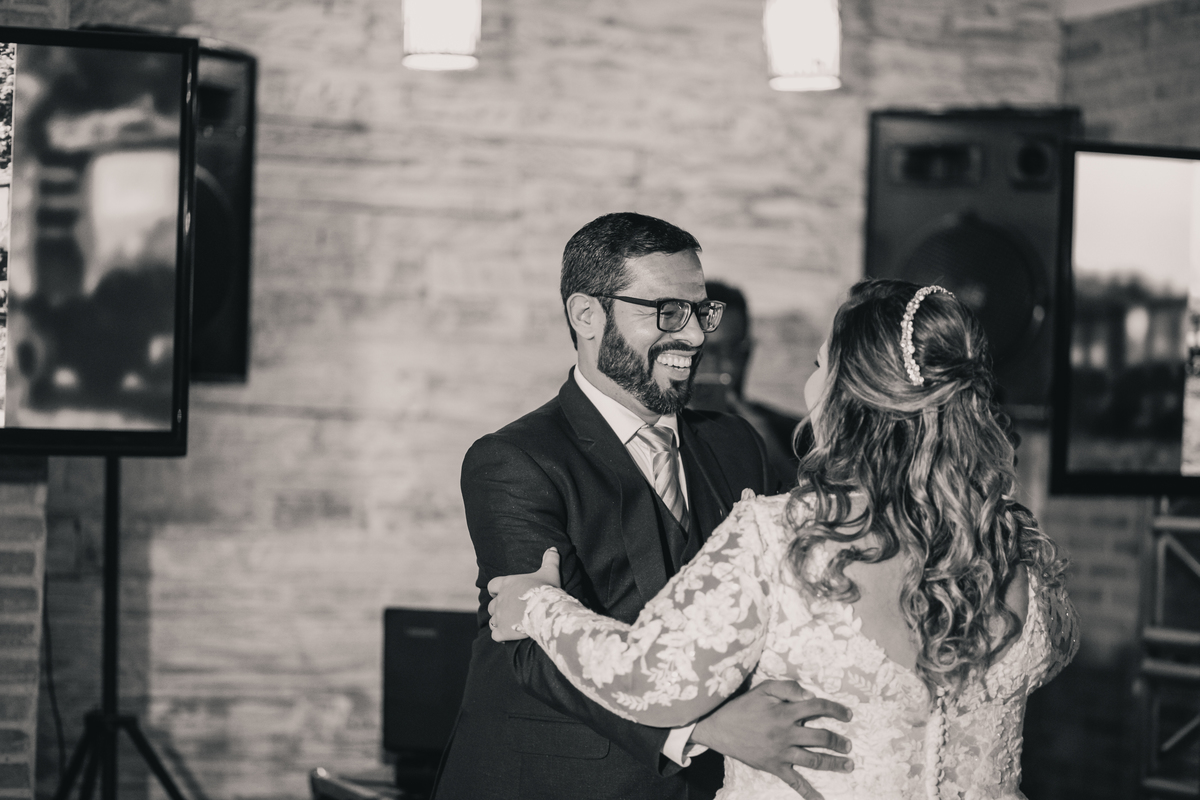 casamento noiva emoção