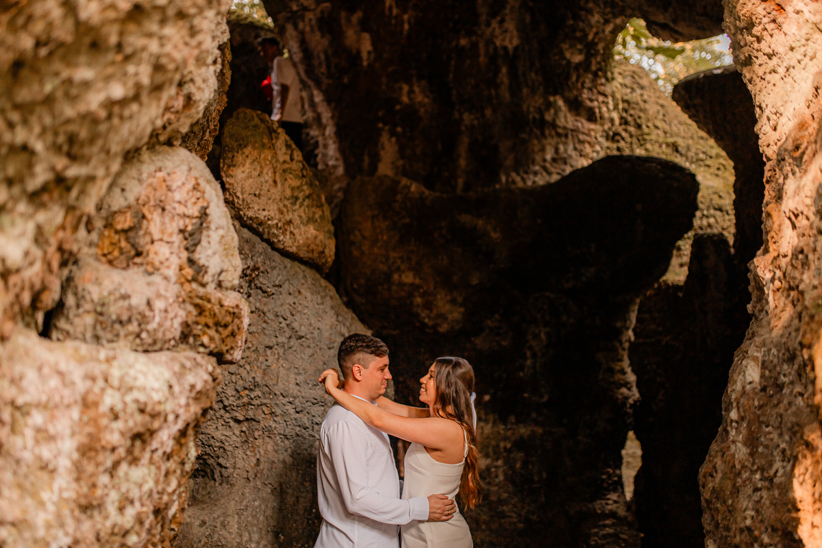 Ensaio fotográfico pré wedding casal noivos