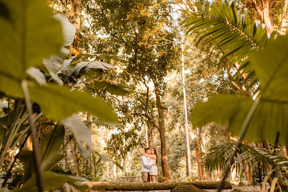 Ensaio fotográfico pré wedding casal noivos