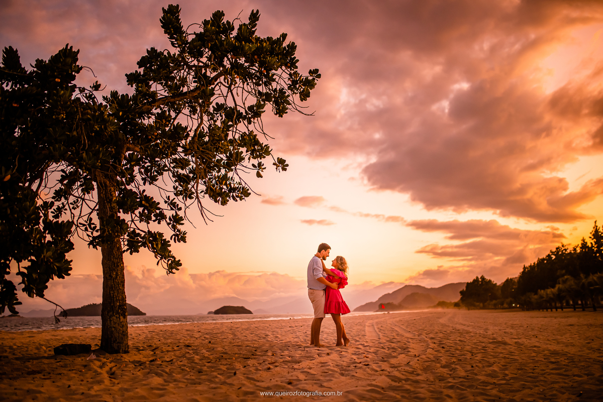 Ensaio Fotográfico Pré Wedding em Paraty casal noivos casamento