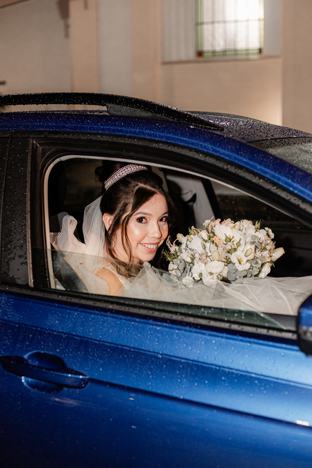 noiva no carro