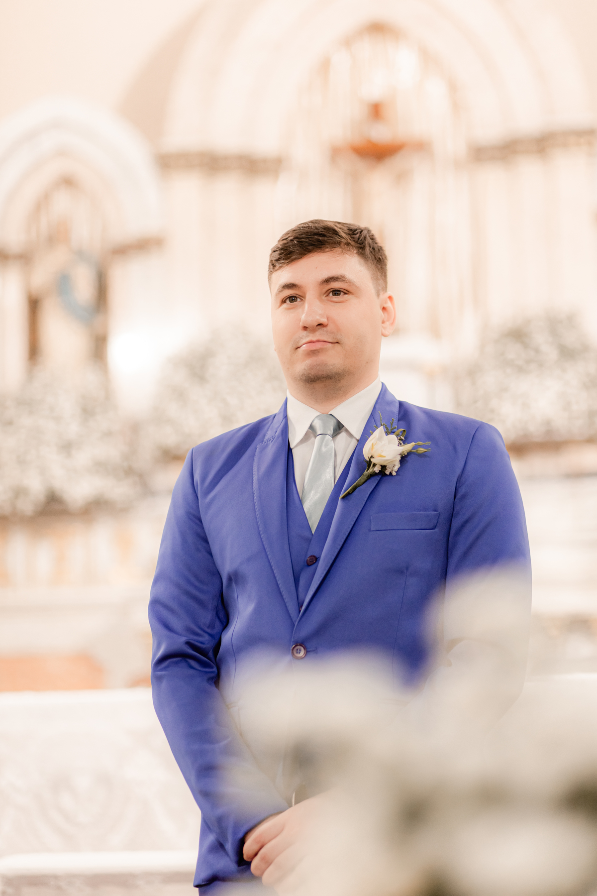 noivo aguardando a entrada da noiva