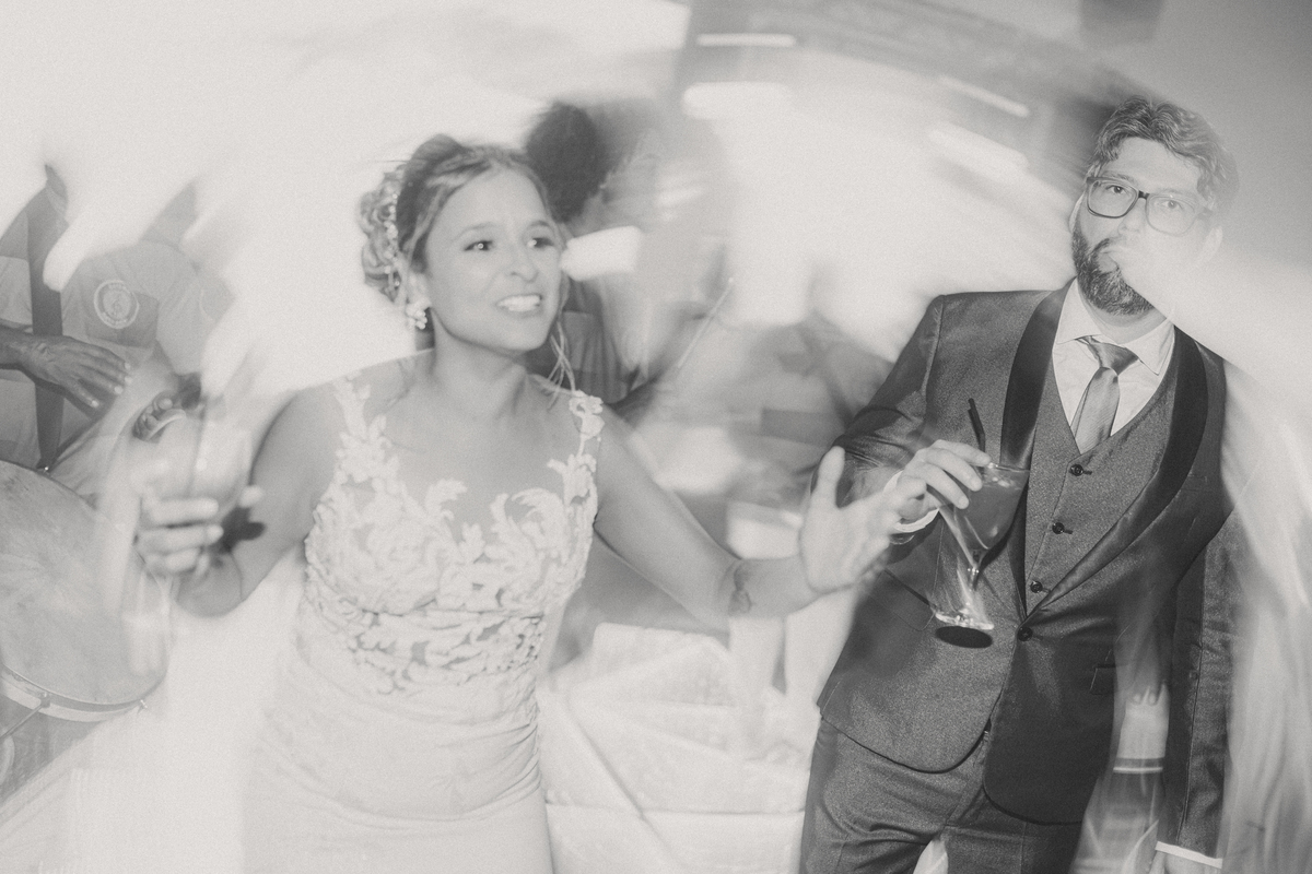 casamento noiva e noivo festa