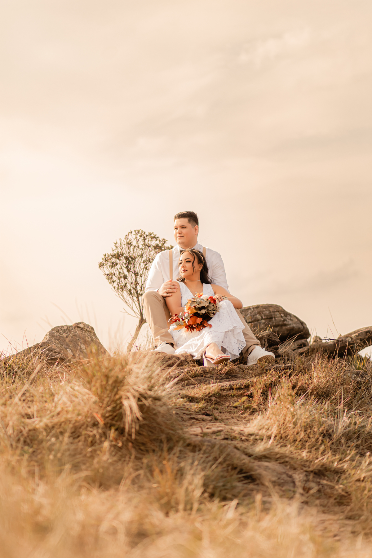 ensaio casal pré wedding paisagem campo