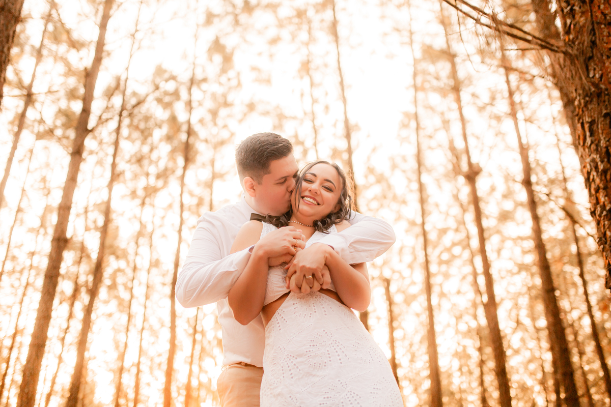 ensaio casal pré wedding paisagem campo