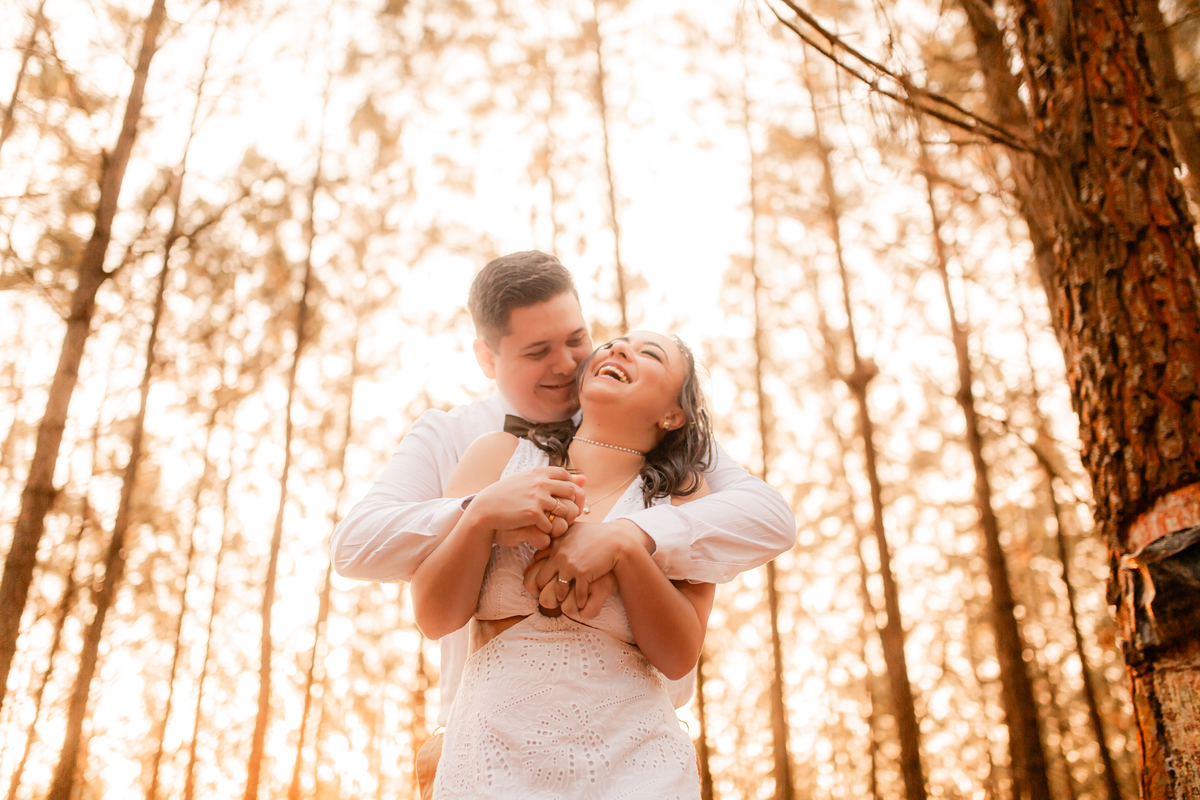 ensaio casal pré wedding paisagem campo