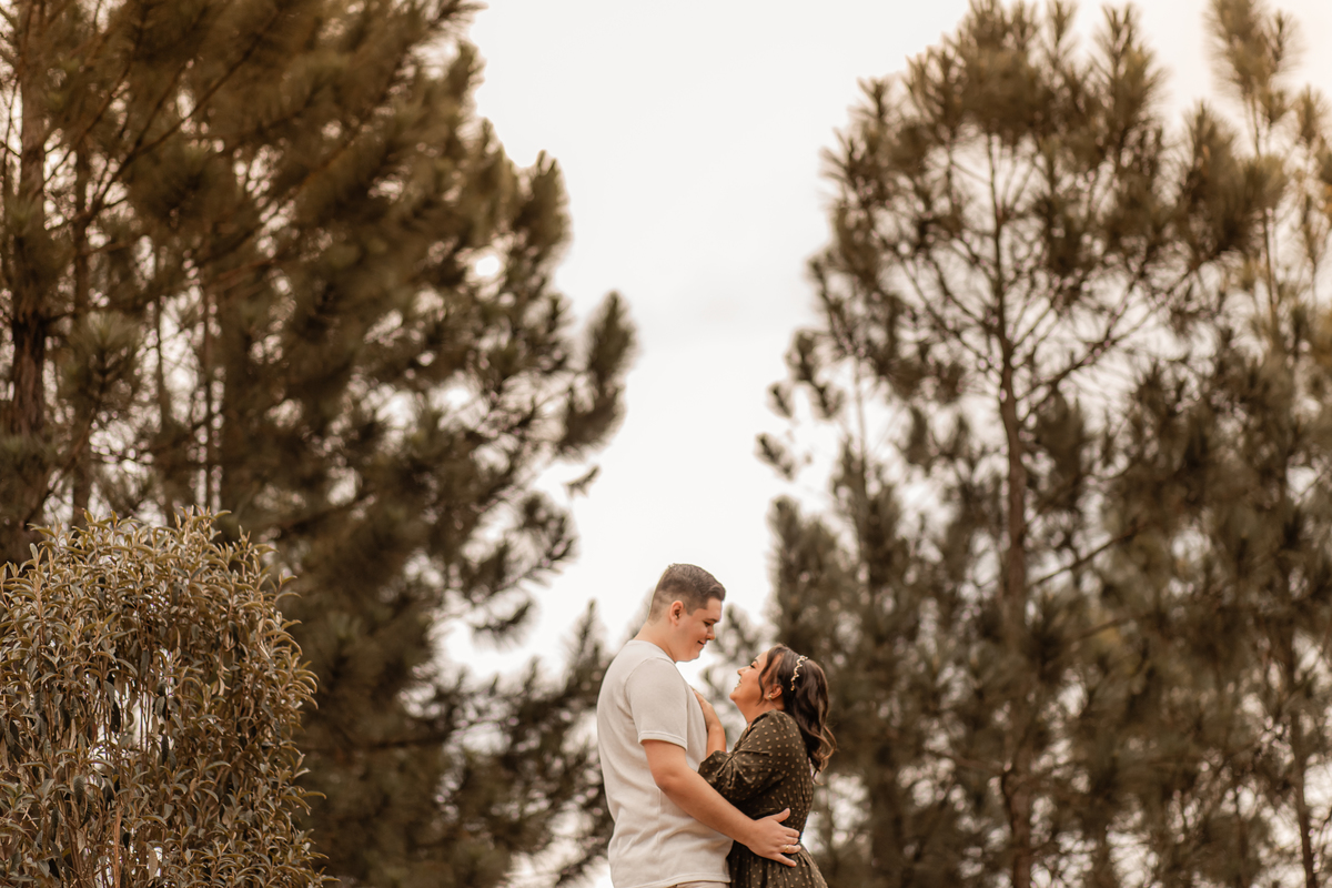 ensaio casal pré wedding paisagem campo